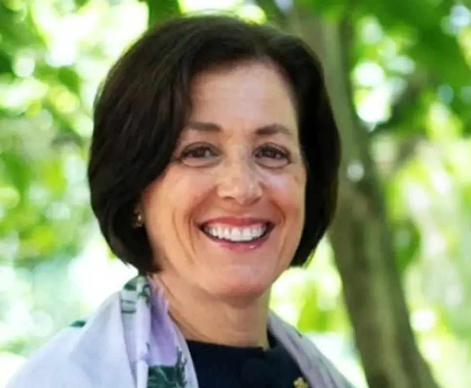 3-7-1_cjp-hineni-volunteer-network-jewish-greater-boston-marjorie-patkin