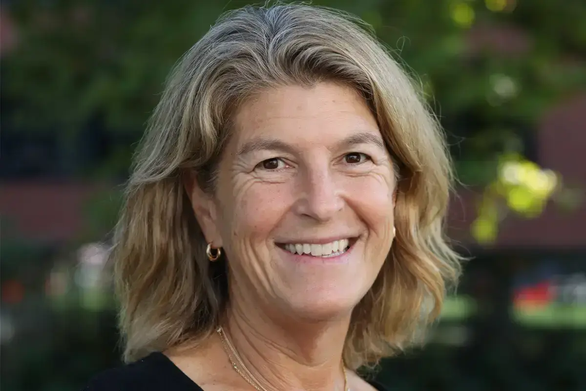 Headshot of Michelle Black